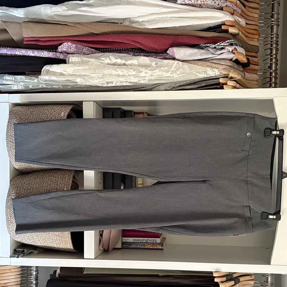 Maurices Charcoal Women's Capris